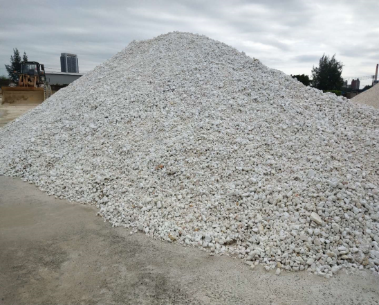 white barite-9x minerals